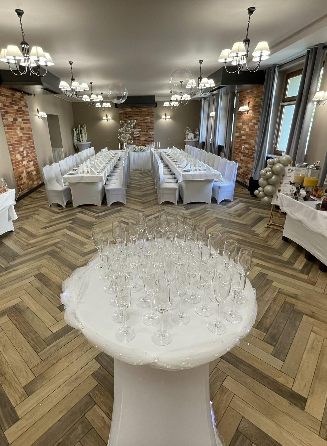 Eleganckie wnętrze Sali Bankietowej Parnasik w Legnicy